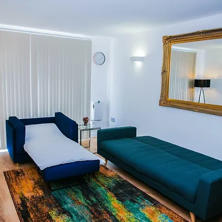 Riverside 2 Bed Apartment London Exterior photo