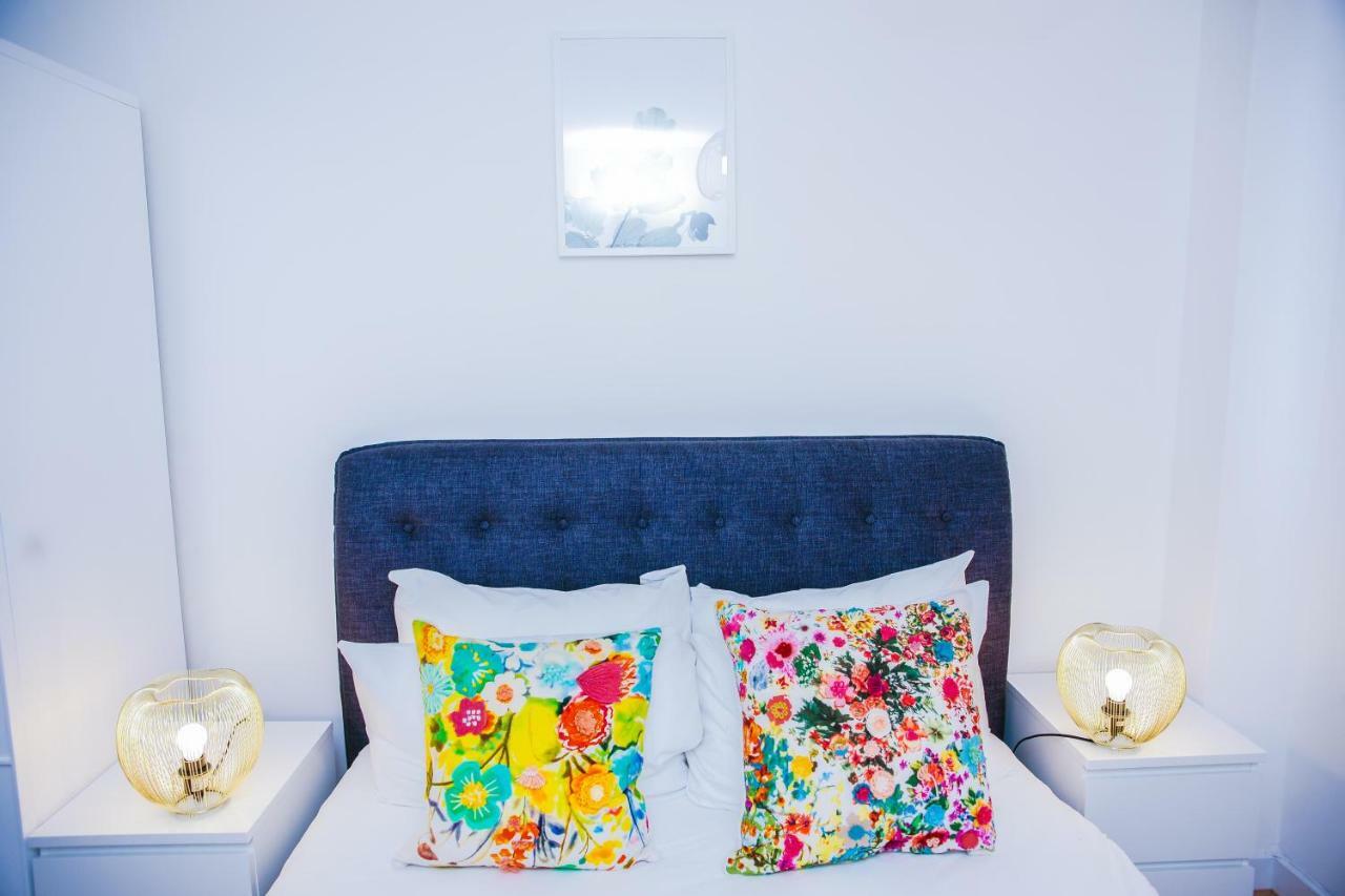 Riverside 2 Bed Апартаменты *